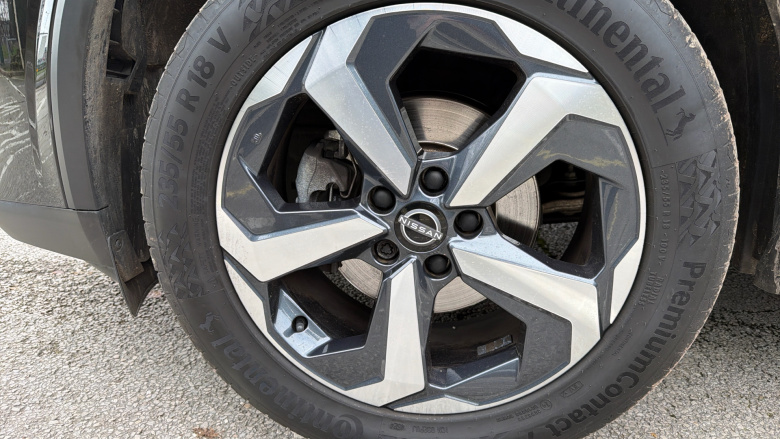 Nissan Qashqai 1.3 DiG-T MH 158 N-Connecta 5dr Xtronic Petrol Hatchback